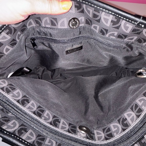 Giani Bernini Black and Gray Logo Tote - Picture 6 of 12